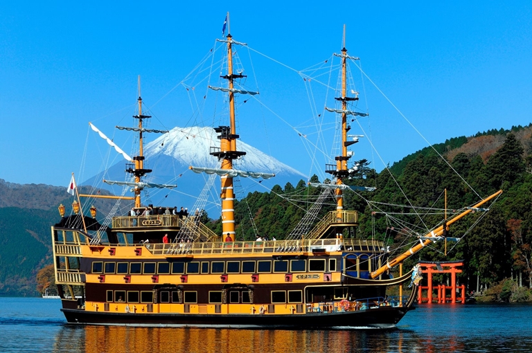 1-Day Mt. Fuji, Hakone Pirate Ship & Gotemba Premium Outlets Tour ...